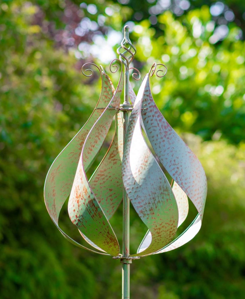 TULIP WIND SPINNER VERDIGREE LARGE Lightinnovation